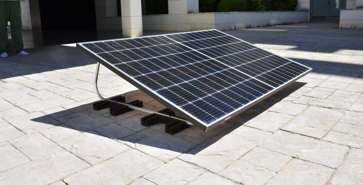 Flat solar kit